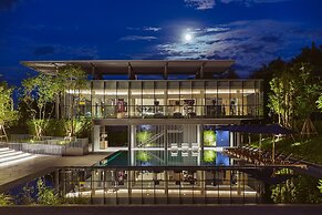 Modena by Fraser Buriram