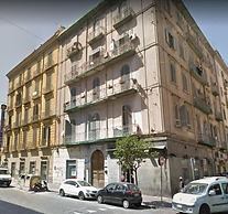 Naples to live