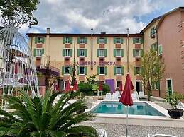 Hotel Corona