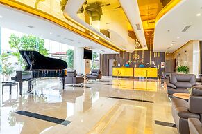 Grand Gold Hotel