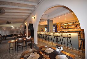 Lale Hotel