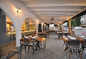 Lale Hotel