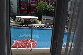 Admiral Plaza Apartments
