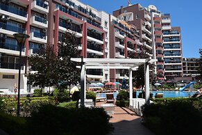 Admiral Plaza Apartments