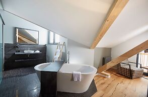 Black Forest Lodge