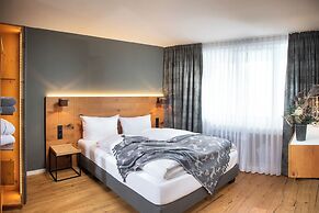 Black Forest Lodge