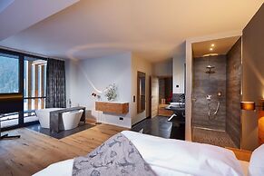 Black Forest Lodge