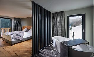 Black Forest Lodge