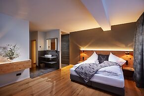Black Forest Lodge