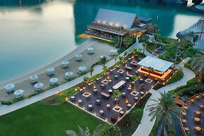 Beach Rotana Residences