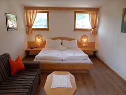 Hotel FleurAlp