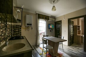 Travel in Home 2