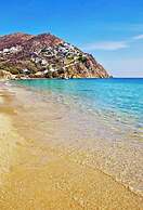 Mykonian Breeze