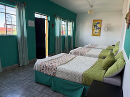 Casa de los Soles B&B Hostel