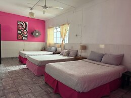 Casa de los Soles B&B Hostel