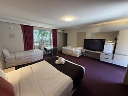 Ringwood Lake Inn