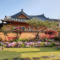 Hanok Hyeyum