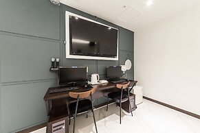 Hotel Plum