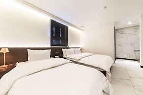 Hotel Plum