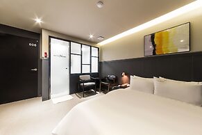 Hotel Plum