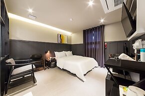 Hotel Plum
