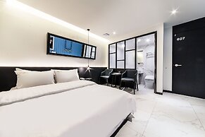 Hotel Plum