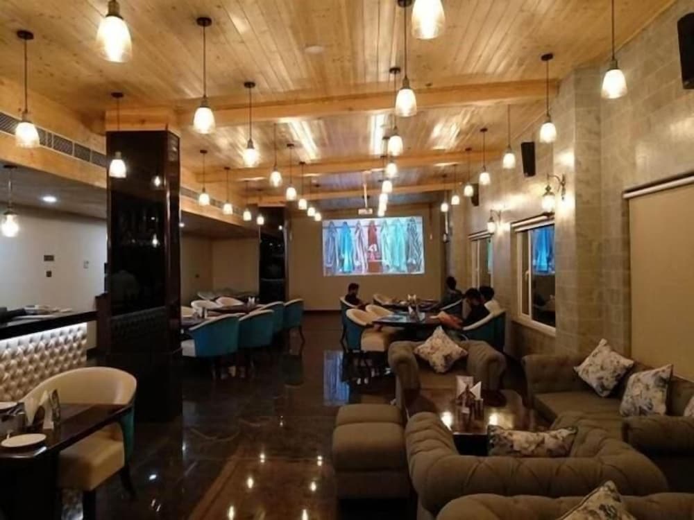 Hotel Grand Maple
