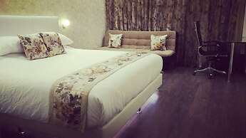 Hotel Grand Maple