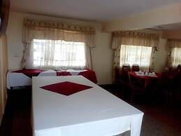Racecourse Inn Hotel
