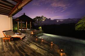 Ayuterra Resort