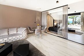 Posh Residence Luxury Suites