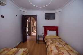 Riad Assia