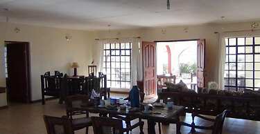 Narasha Guest House