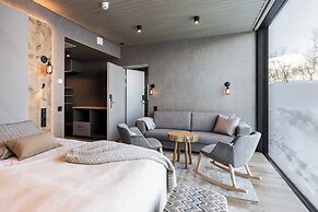 Santa's Hotel Rakka