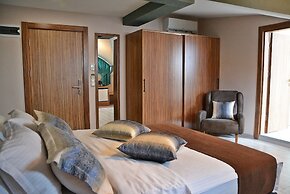 61 Park Hotel