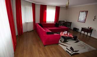 Grand Astra Hotel