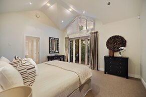 Pinnacle Villa