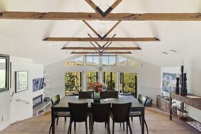 Pinnacle Villa