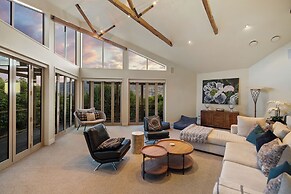 Pinnacle Villa