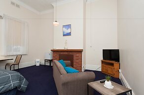 Riverina Hotel