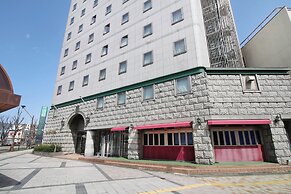 Island Hotel