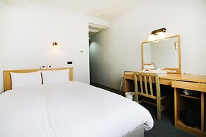 Island Hotel