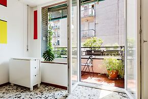 Mondrian Apartment in Milan