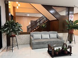 D Arc Hotel