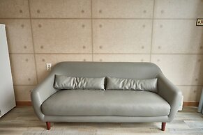 Hotel Guest 145