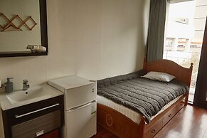Hotel Guest 145