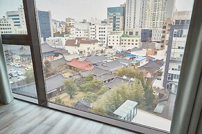 Hotel Guest 145