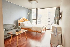Hotel Guest 145