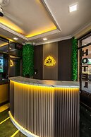 Hotel Kirti Plaza