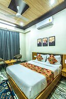 Hotel Kirti Plaza